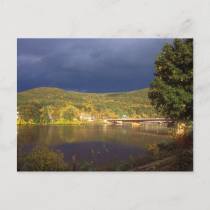 Herbststurm über dem Connecticut Postkarte