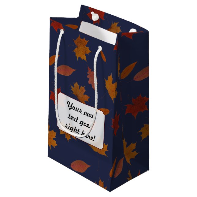 Herbstunterschiede mit benutzerdefinierter Farbe u Kleine Geschenktüte (Vorderseite Schrägansicht)