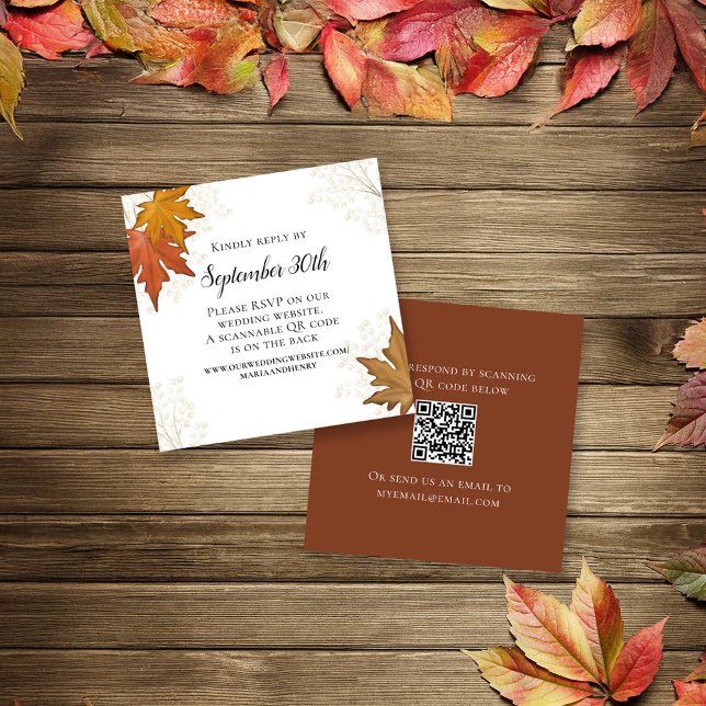 Herbstverläufe Hochzeitsszenario RSVP QR-Code Begleitkarte (Fall autumn leaves wedding RSVP card in a simple 2.5" square card.)