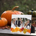Herbstwochenende bei neuverheirateten Fotosammlung Fotoplatte<br><div class="desc">Diese schöne Hochzeitsankündigung Erntedank Foto-Plakette verfügt über eine elegante 3 Fotocollage unter den orangen Worten We Eloped. Dieses hübsche Herbstblatt-Foto mit angesagtem Weißholz hinter den Blätter ist eine schicke Urlaubskarte,  die Sie mit Ihren frisch vermählten Fotografien schmücken können. Danke für die neue Hochzeit mit diesen niedlichen Bildern.</div>