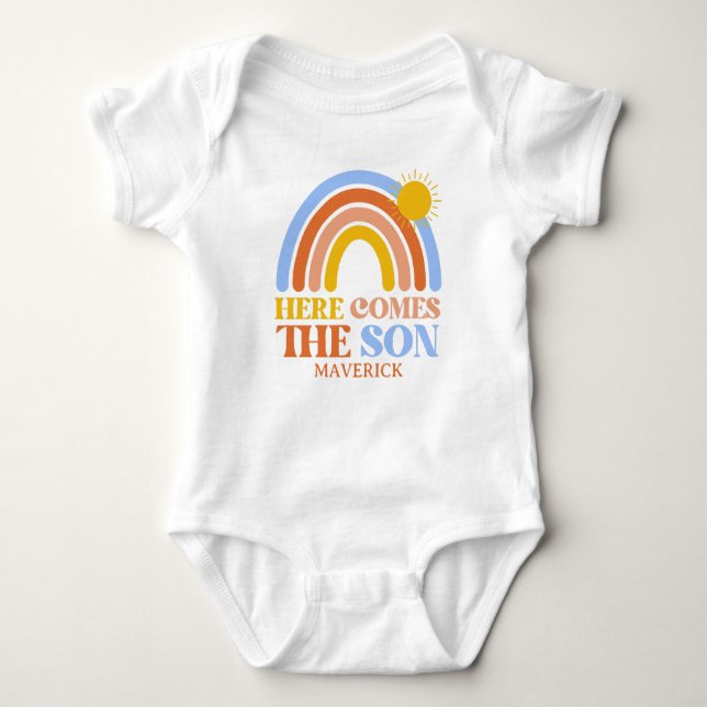 Here Comes The Son Rainbow Boy  Baby Strampler (Vorderseite)