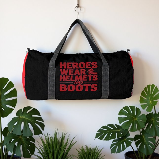 Heroes Wear Helmets And Boots  Duffle Bag (Von Creator hochgeladen)