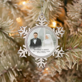 Herr & Frau | Verheiratet & Fröhliche erste Weihna Schneeflocken Zinn-Ornament