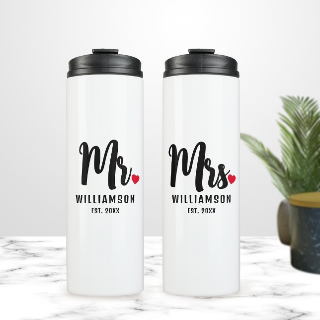 Herr & Mrs. Script Personalisiert Name Monogram He Thermosbecher (Von Creator hochgeladen)