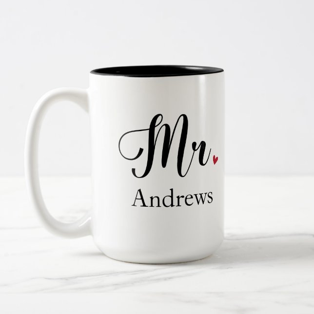 Herr Nachname Matching Couple Gift Husband Groom Zweifarbige Tasse (Links)