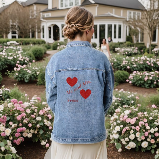 Herr und Frau Custom Nachname Doppelherzen Jeansjacke (Hochzeit Rückseite)