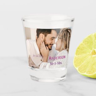 Herr und Frau fügen Familienname Foto Datum Hochze Schnapsglas