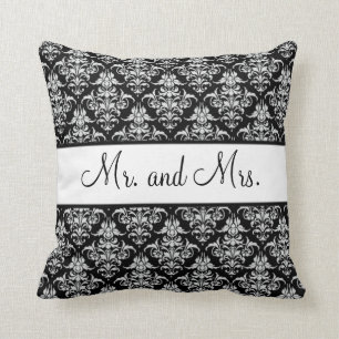 Herr und Frau Newlywed Pillow - Schwarzweiss Kissen