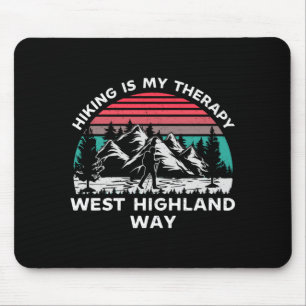 Herren West Highland Way Wandern ist Therapie im F Mousepad