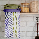 Herringknochenmuster von Boho in lila und grün Geschirrtuch<br><div class="desc">Boho Herringbone-Muster in lila und grün. Einfaches abstraktes Stoffmuster aus Lehm.</div>