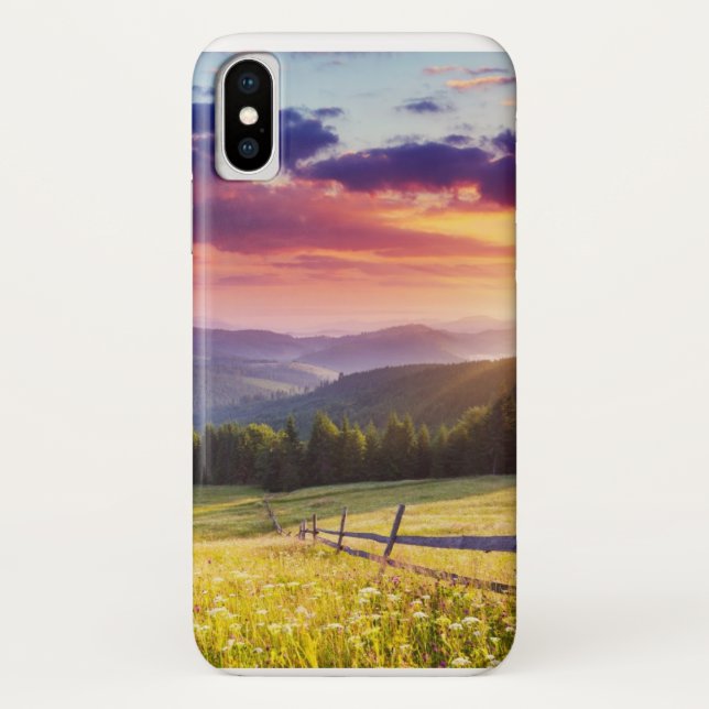 Herrlicher Sonnenuntergang in den Bergen Case-Mate iPhone Hülle (Rückseite)