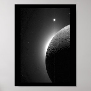 Herrliches die NASA-Bild, der Mond beleuchtete Poster
