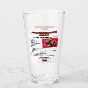 Herry Chocolate Marshmallow Fudge auf einer Platte Glas