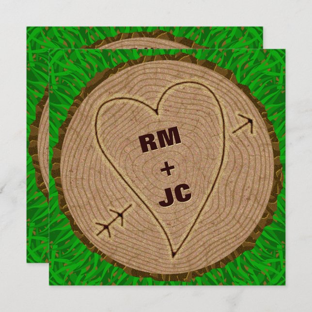 Herz Carved Initials Wood Tree Rings Wedding Einladung (Vorne/Hinten)