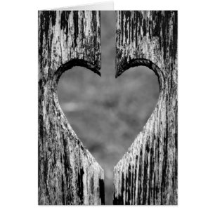 Herz Carved Wood