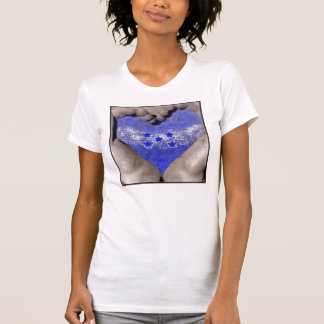 Herz-Hände mit Honduras-Wasser Flagge T-Shirt