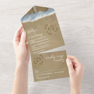 Herz im Sand Monogramm Strandhochzeit All In One Einladung
