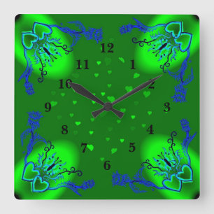 Herz mit Blume und Schmetterling im Tattoo-Stil Quadratische Wanduhr