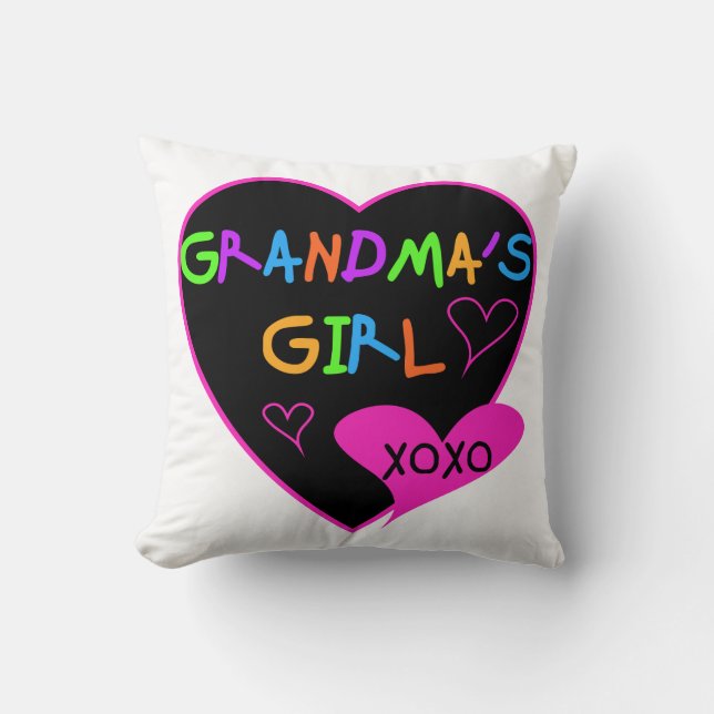 Herz-Oma's Girl-T - Shirt und Geschenke Kissen (Vorderseite)