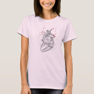 Herz-Schläge auf rosa Shirt