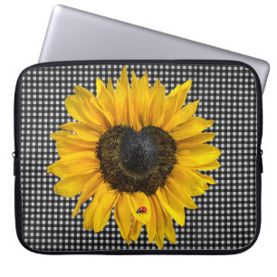 Herz Sonnenblumen und Ladybug auf Gingham Laptopschutzhülle
