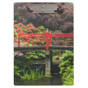 Herzbrücke mit blühenden Rhododendren, Klemmbrett