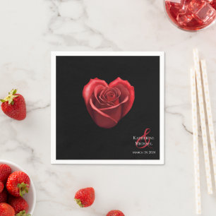 Herzgestalterische Rote Rose-Hochzeit- Serviette