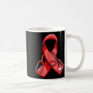 Herzkrankheiten-Bewusstseins-Krankenschwester Stet Kaffeetasse