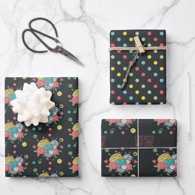 Herzkreuz-Muster mit Liebe verziert Geschenkpapier Set (Vorderseite)