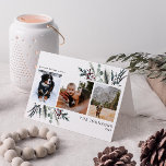 Herzlich Willkommen im Black Winter Botanical Foto Feiertagskarte<br><div class="desc">Weihnachten ist so eine besondere Zeit im Jahr! Und was für eine bessere Art zu feiern, als mit einer schönen, herzlichen Schwarzen Winter Botanischen Foto-Urlaubskarte! Diese atemberaubende Schwarz-Weiß-Karte zeigt drei Ihrer Lieblings-Fotos, die schön mit dunkelschwarzen, roten und desaturierten grünen Wintermotiven dekoriert sind. Es ist der perfekte Weg, die Freude der...</div>