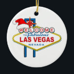 Herzlich willkommen in Fabulous Las Vegas Weihnach Keramikornament<br><div class="desc">Herzlich willkommen im Design der Weihnachtsmannmütze Las Vegas</div>