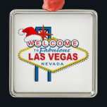 Herzlich willkommen in Fabulous Las Vegas Weihnach Silbernes Ornament<br><div class="desc">Herzlich willkommen im Design der Weihnachtsmannmütze Las Vegas</div>