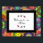 Herzlich willkommen in unserem Zuhause Art Deco Mu Poster<br><div class="desc">Herzlich willkommen auf unserem Zuhause Poster im Art Deko Art Nouveau Stil. Eine bunte Mischung aus verschiedenen Formen und Spinnrädern der Blume in vielen lebhaften und aufregenden Farben. Viele verschiedene Formen und Muster mit Blütenblättern und Kreisen überlappen sich in diesem Jugendstil-Ziermuster. Eine Vielzahl von hellen und kühnen Farben verleiht diesem...</div>