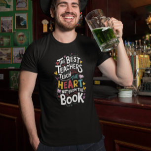 Herzliche Lehre: Über das Buch hinaus T-Shirt