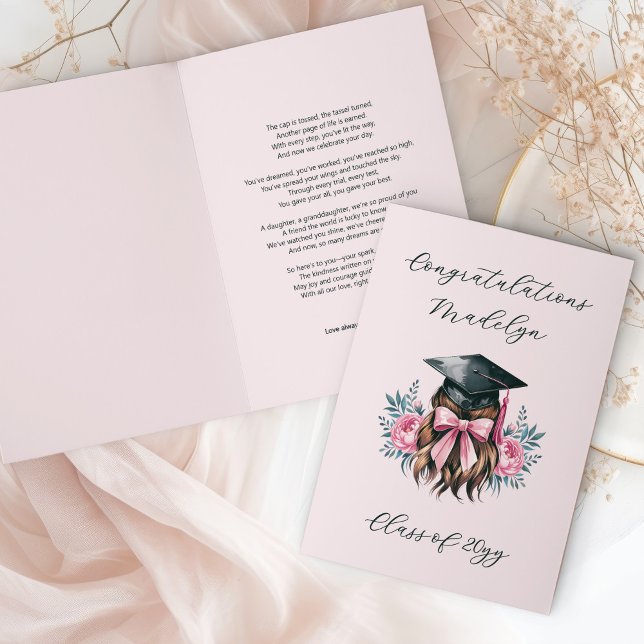 Herzlichen Glückwunsch Abschluss Gedicht Feminine  Karte (Graduation Congratulations Card for Female Graduate with Grad Cap, editable hair color and poem)