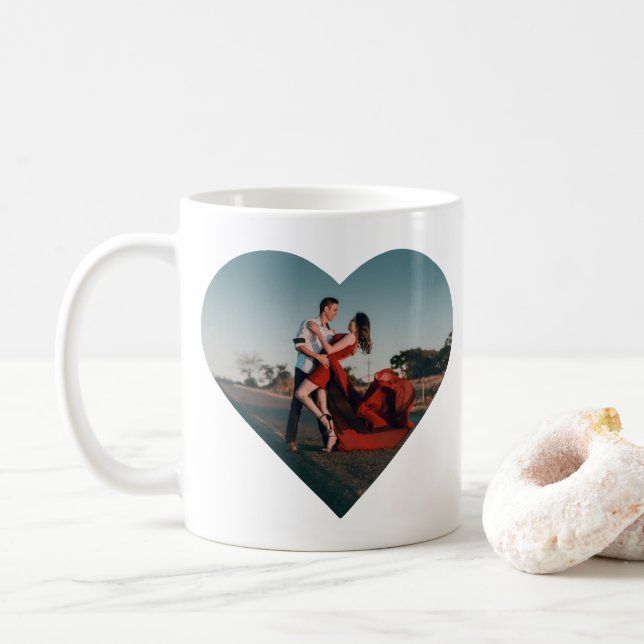 Herzliches Foto mit Lila und roten Lieben Kaffeetasse (Mit Donut)