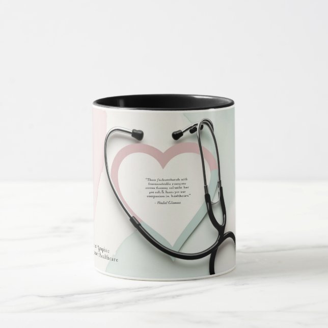 Herzschlag der Pflege: Tasse von Herz und Stethosk (Zentrum)