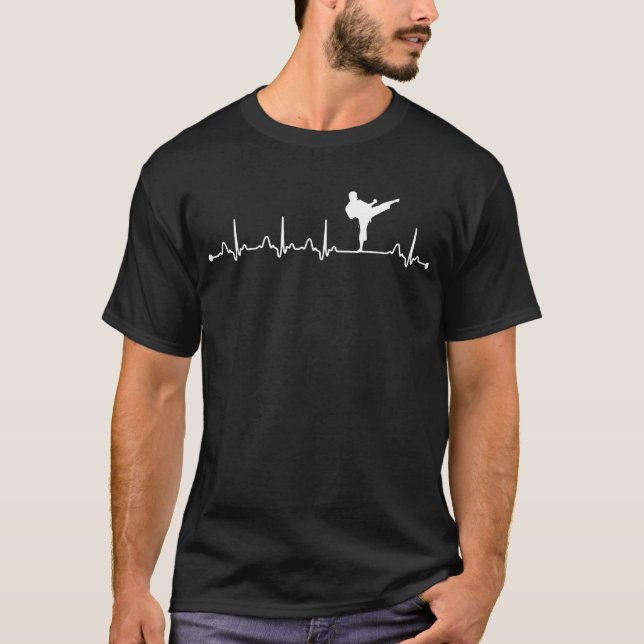 Herzschlag EKG Karate Lovers Geschenk T-Shirt (Vorderseite)
