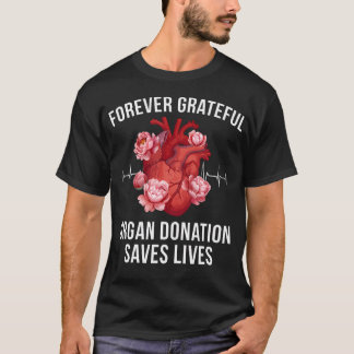 Herztransplantations-Überlebender mit dankbarem He T-Shirt