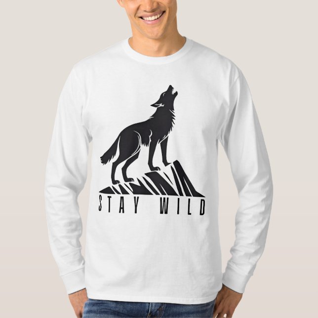 Heulender Wolf Bergsilhouette T-Shirt (Vorderseite)