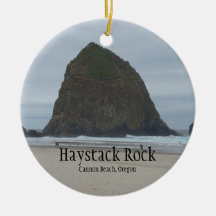 Heuschober-Felsen-Kanonen-Strand-Oregon-Verzierung