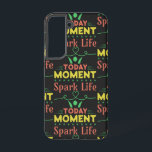 Heute Moment, Leben retten Samsung Galaxy Hülle<br><div class="desc">Jenseits der Formen: Heute Moment, Spark Life, positive Botschaften mit fröhlichen Menschen, Schneeflocken, und das Wesen des Lebens mit Liebe und Umarmung der Gegenwart mit einer Zukunft, die von Liebe und Positivität angetrieben wird.</div>