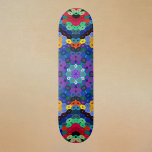 Hex Mandala Blau Gelb Rot und Grün Skateboard