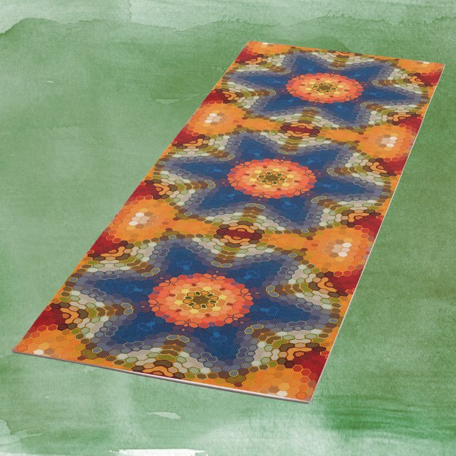 Hex Mandala Blue Orange und Red Yogamatte (Blue Orange and Red Hexagon Mandala Yoga Mat by Wormhole Orbital)