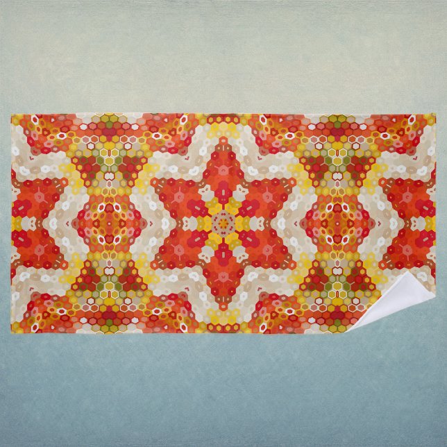 Hex Mandala Rot und Gelb Strandtuch (Red and Yellow Hexagon Mandala Beach Towel by Wormhole Orbital)