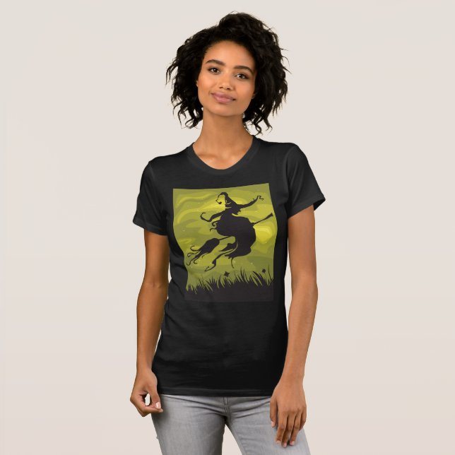 Hexe auf einem T - Shirt der Broomstick-Frauen (Vorne ganz)