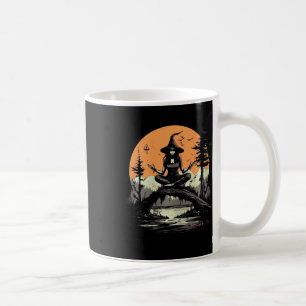 Hexe meditiert Halloween-Kostüm Yoga Zen-Meditatio Kaffeetasse