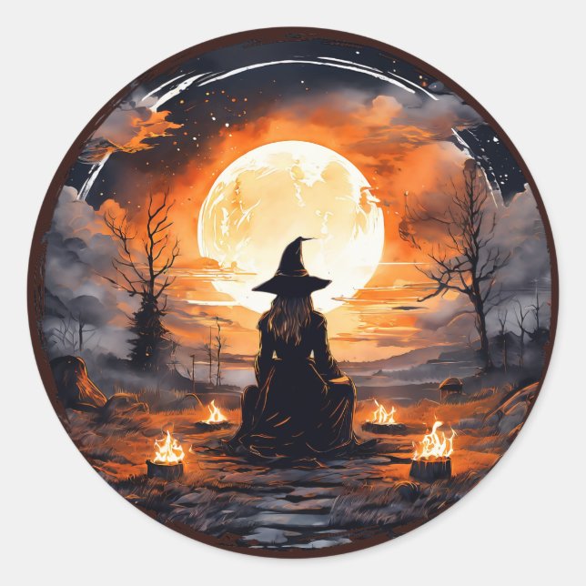 Hexe mit Kerzen und Feuer - Wicca Halloween 2 Runder Aufkleber (Vorderseite)
