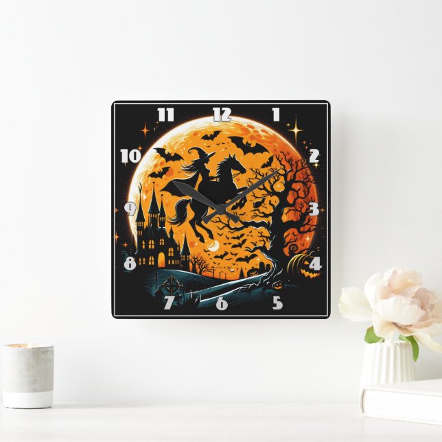 Hexe reitet auf einem Halloween-Mond Quadratische Wanduhr (Zuhause)