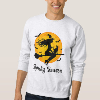 Hexe und schwarze Katze fliegen über den Vollmond Sweatshirt